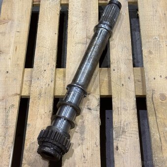 Predná náprava Tatra 148 po dieloch - 7