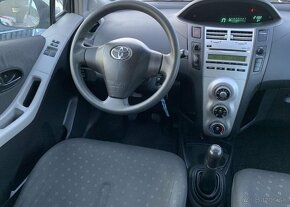 Toyota Yaris 1.3 VVTi KLIMATIZACE ALU benzín manuál 64 kw - 7