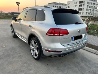 Predám VW Touareg 2 facelift R-line - 7