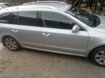 Rozpredám škoda superb 2 combi 1,6 tdi 77 kW - 7