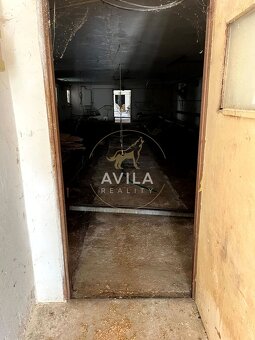 NA PREDAJ: Murované hospodárske budovy v areáli družstva – N - 7