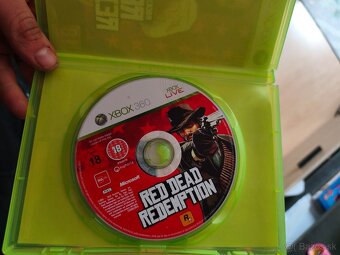 Xbox 360 E 500 GB - 7