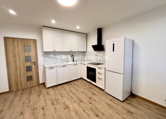 Ponúkame Vám na prenájom veľký 1 izbový byt v Nových Zámkoch - 7