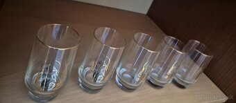 Poháriky, ozdobná fľaša... - 7