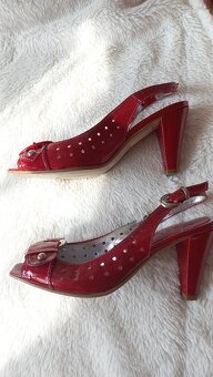 Krajkové šaty+sandáliky grátis - 7