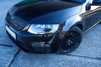 Škoda Octavia Combi 2.0 TDI RS DSG - 7