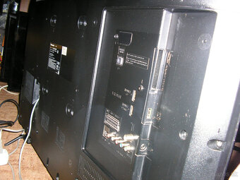 Predam LED televizor - 7