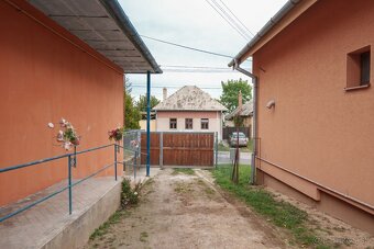 Exkluzívny predaj rodinného domu v obci Bojná - 7