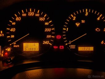 Avensis combi - 7