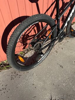 Predám horsky bicykel TREk Silver Alpha Alumlnum 27,5 "S” - 7