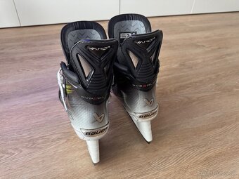 Korčule Bauer Vapor HYPERLITE2 Veľkosť 7,5 EU42 NOVÉ - 7