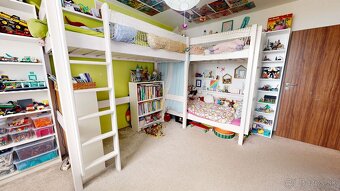 Ponúkame na predaj priestranný 3-izbový byt s loggiou na síd - 7