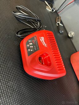 Nabíjačka Milwaukee original c12c - 7