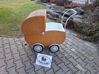 Starožitný prutený kočik - 7