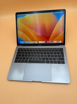 MacBook Pro 13 2017 i5 / 8GB RAM / 256GB SSD - 7