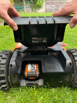 Robotická kosačka Landroid M700 WR142E - 7