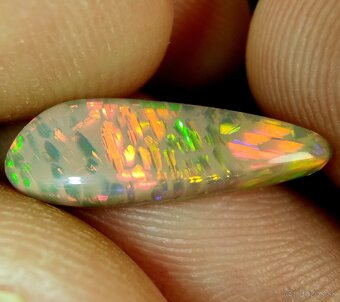 Drahý opál 2,05cts freeform WELO ETIOPIA - 7