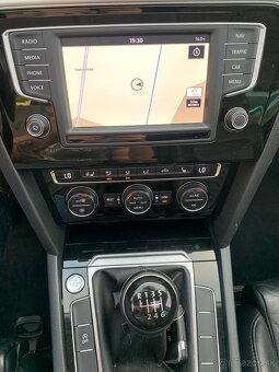 VW Passat B8 2.0TDi Highline R19 full LED - 7