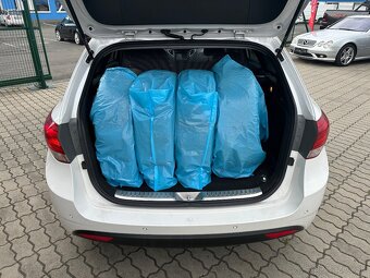 Hyundai i40 CW 1.7 CRDi AT Family - 7