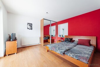 Priestranný 2 izbový byt - s veľkoformátovími oknami - 7