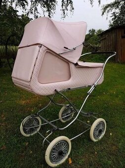 Retro kočík, starý nostalgický Zekiwa. - 7