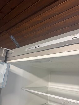 Predám chladničku s mrazničkou Bosch - 7