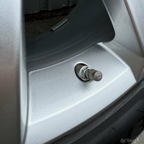 Originál elektróny VW TOUAREG R18 8J ET25 | LETNÉ 235/6518 - 7