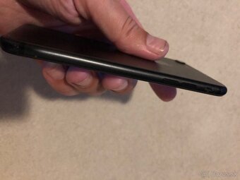 Predám iPhone 7.32 GB. - 7