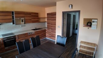 Október: 2izb byt so zariadením na Nám. Priateľstva - 7