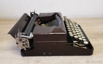 Starožitný písací stroj ERIKA model S z roku 1939 - 7