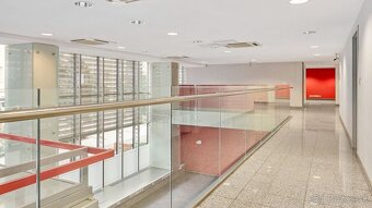 Na prenájom obchodné priestory na pešej zóne v centre mesta - 7