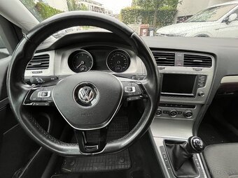 Volkswagen Golf - 7