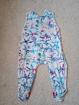 Balíček oblečenia a potrieb pre bábätko - 7