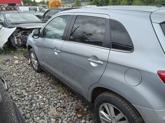 Mitsubishi ASX 1.8 DID diesel rok2011 biela - 7