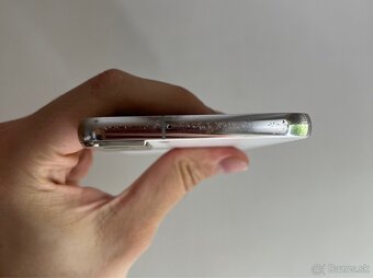 Samsung Galaxy S22+ 8/128gb - 7