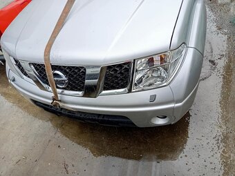 Rozpredám na náhradné diely Nissan Navara - 7