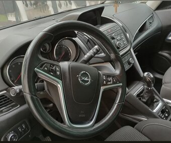Opel zafira tourer - 7