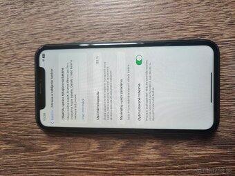 Apple iPhone XR 64GB Čierny - 7