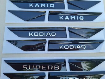 ČIERNE Nápisy s chrómovymi pismenami pre ŠKODA Modely - 7