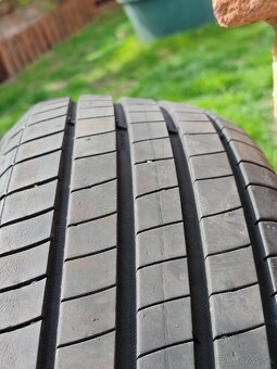 Michelin Primacy 4 185/65 R15. - 7