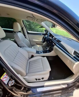 Škoda Superb Combi Premium EDICIA 2.0TDI DSG 140kW ŤAŽNÉ - 7