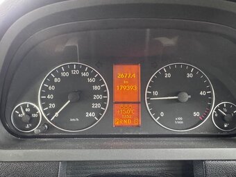 Mercedes-benz A 180CDI automat - 7