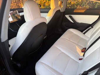 Tesla MODEL 3 Long Range - 7