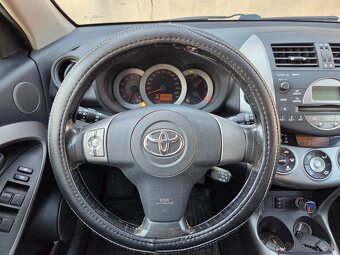 Toyota Rav4 2.2D-4x4 - 7