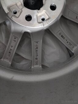 Predám kompletnú sadu BMW diskov a pneu Goodyear - 7