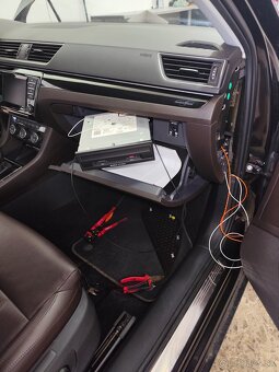 Cúvacia parkovacia kamera AUDI SEAT ŠKODA VOLKSWAGEN - 7