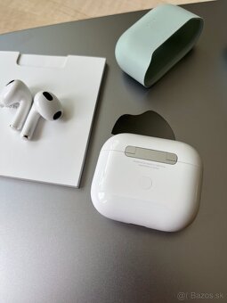 Apple AirPods 3. generácie s MagSafe nabíjacím puzdrom - 7