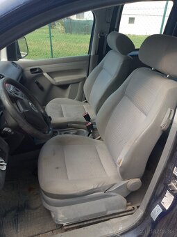 Predám VW Caddy 1.6 benzín - 7
