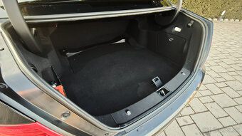 Mercedes-Benz C 220 CDI Avantgarde (2008) - 7