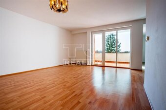 NA PREDAJ 129M2 4I BYT UL.POD PÁROVCAMI, PIEŠŤANY - 7